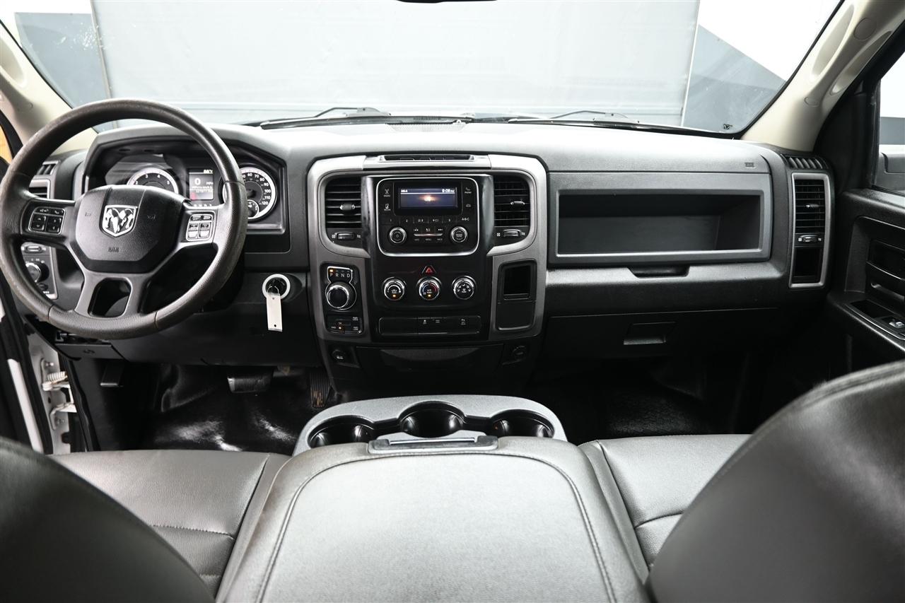 RAM 1500 Classic Tradesman Quad Cab 4WD 2019