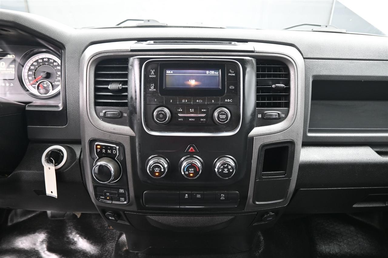RAM 1500 Classic Tradesman Quad Cab 4WD 2019