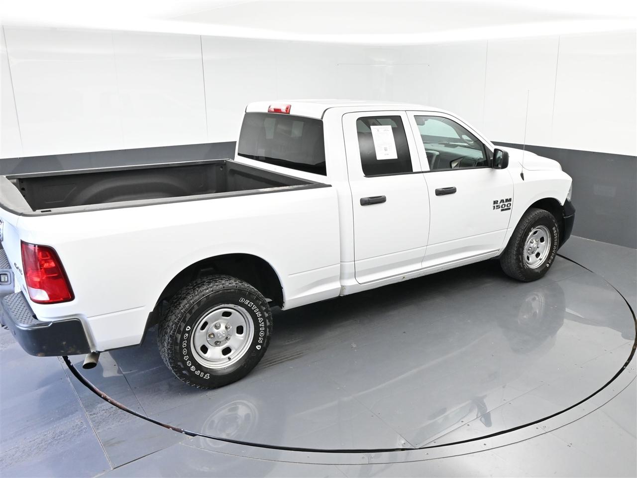 RAM 1500 Classic Tradesman Quad Cab 4WD 2019