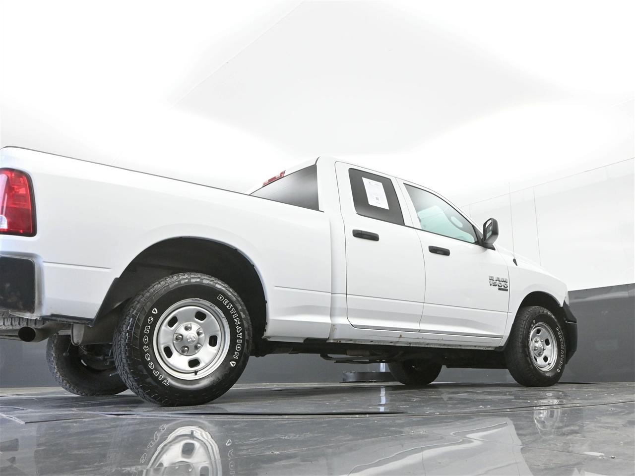 RAM 1500 Classic Tradesman Quad Cab 4WD 2019