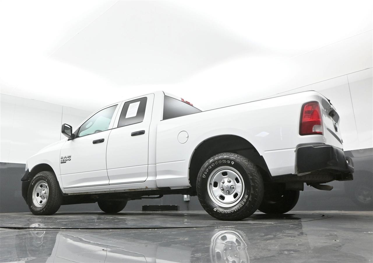 RAM 1500 Classic Tradesman Quad Cab 4WD 2019