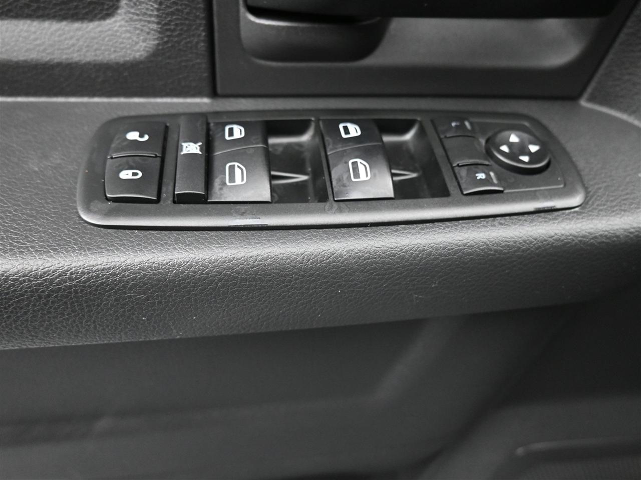 Dodge 1500 ST Quad Cab 4WD 2010