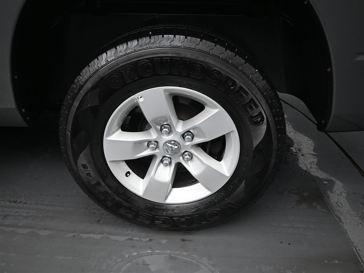 Dodge 1500 ST Quad Cab 4WD 2010