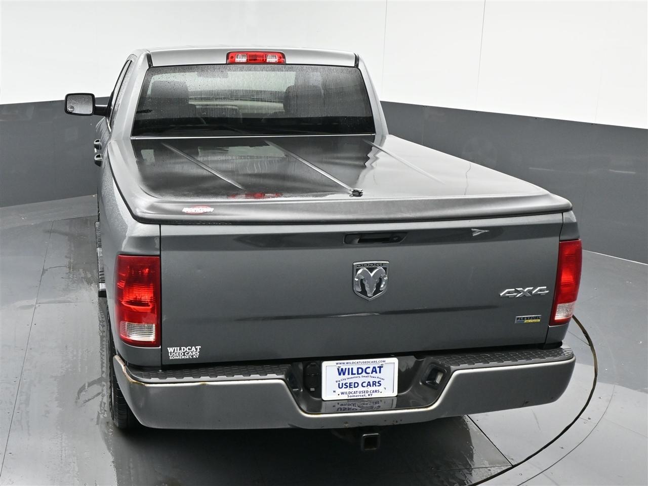 Dodge 1500 ST Quad Cab 4WD 2010