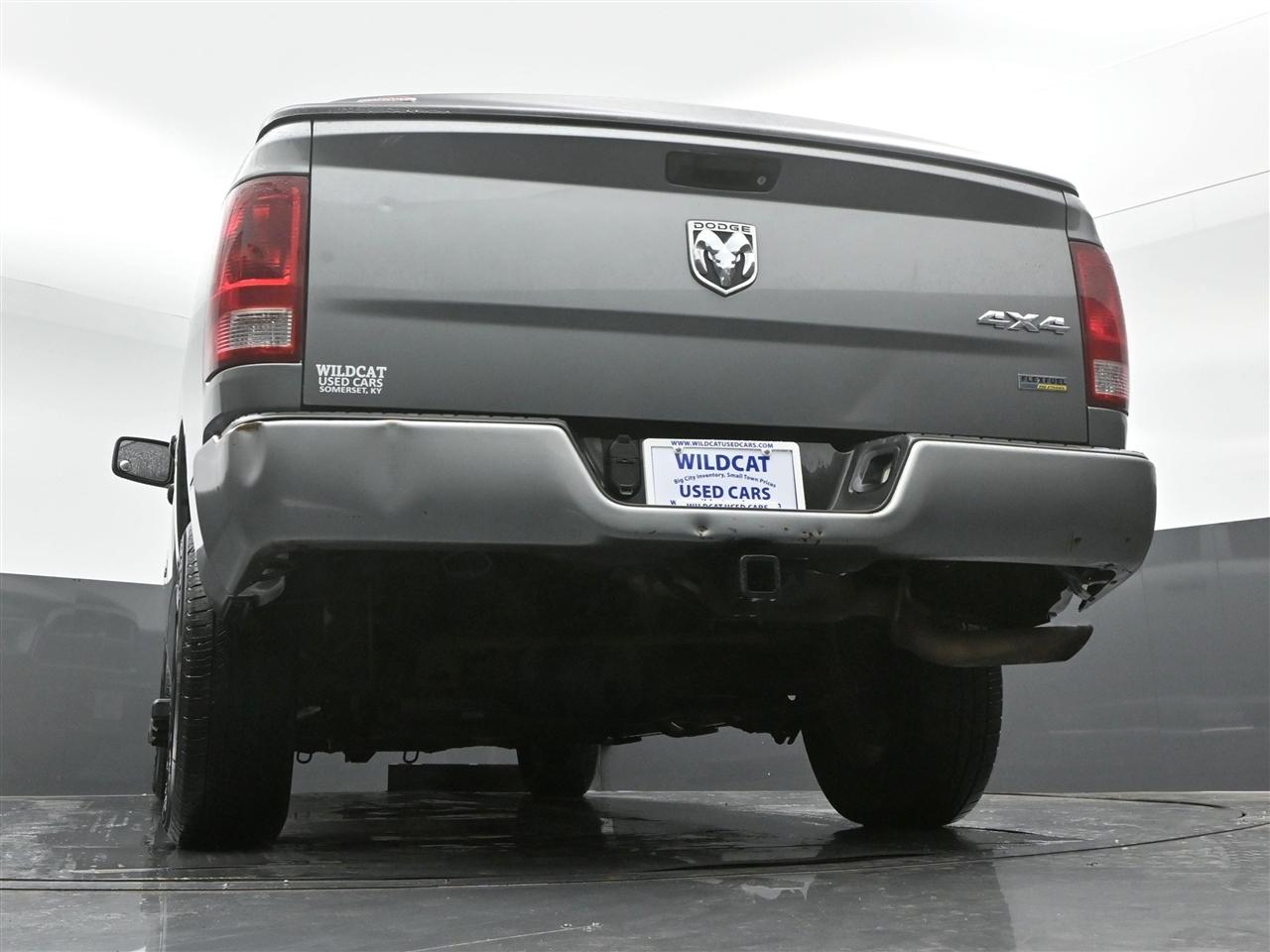 Dodge 1500 ST Quad Cab 4WD 2010