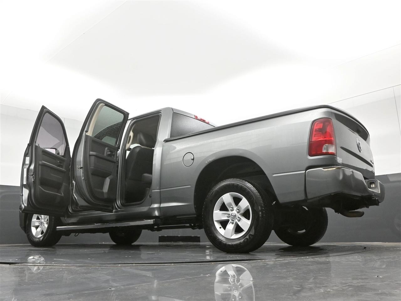 Dodge 1500 ST Quad Cab 4WD 2010