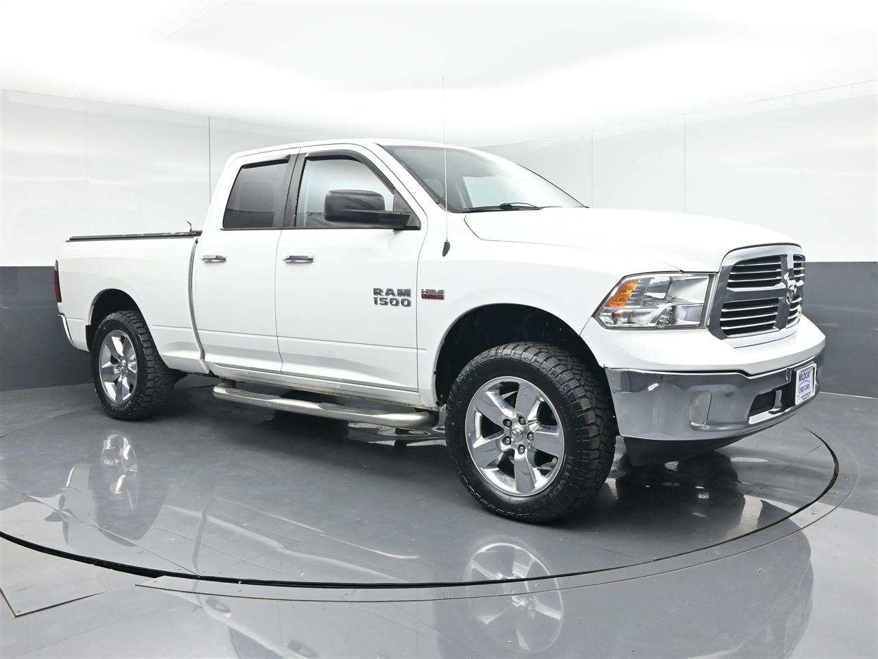 RAM 1500 SLT Quad Cab 4WD 2015