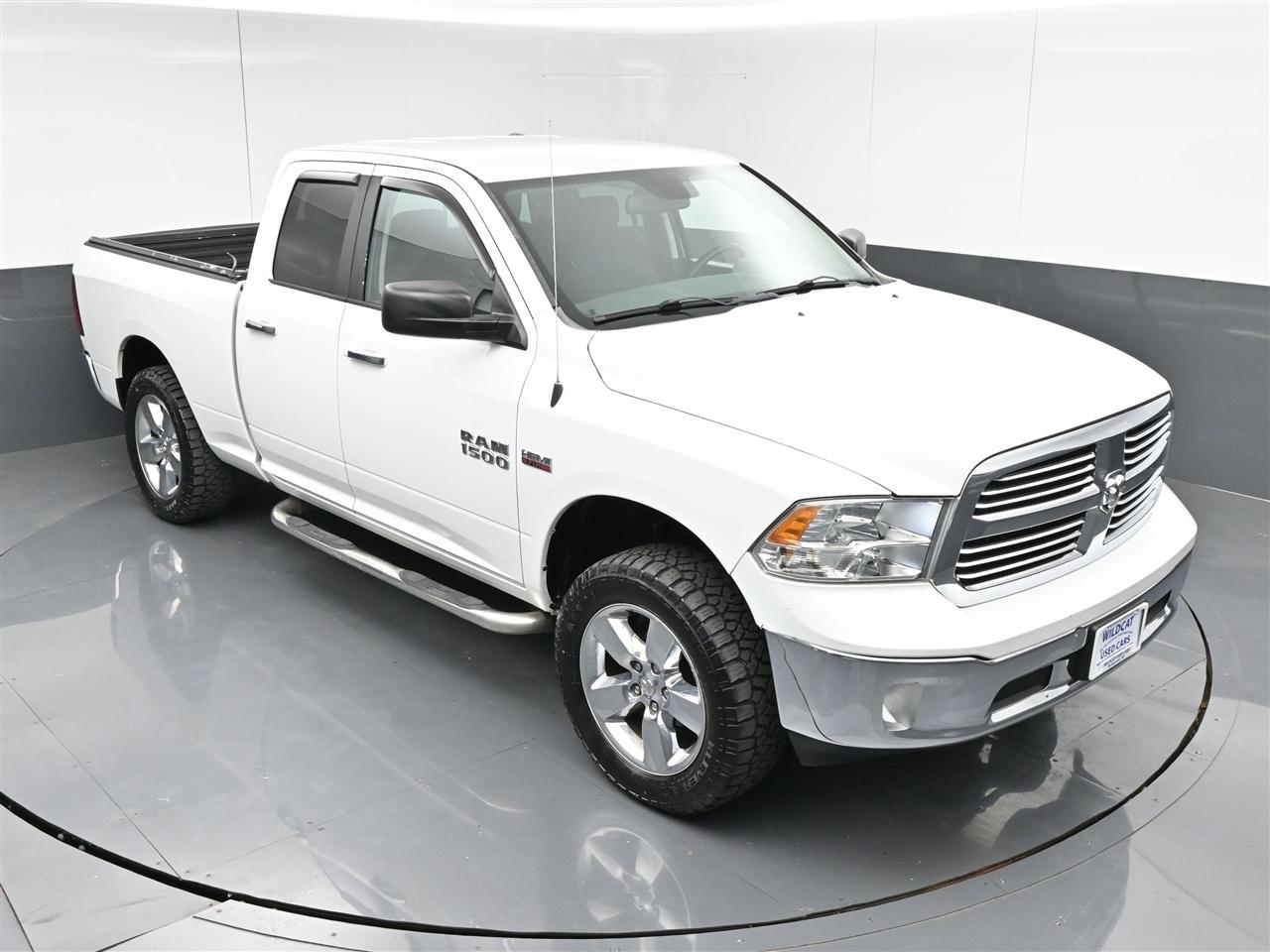 RAM 1500 SLT Quad Cab 4WD 2015