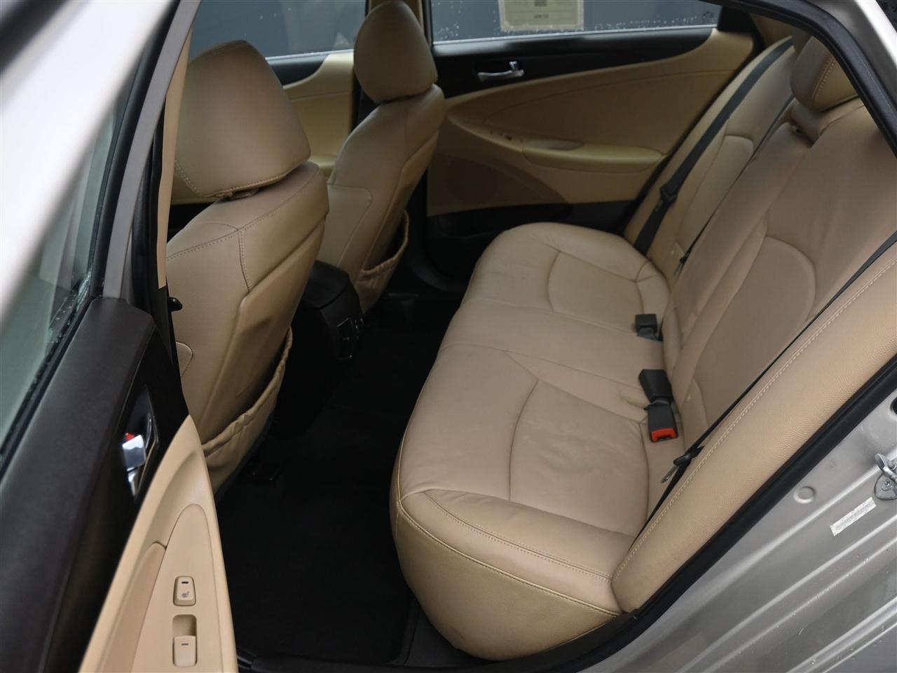 Hyundai Sonata Limited Auto 2011