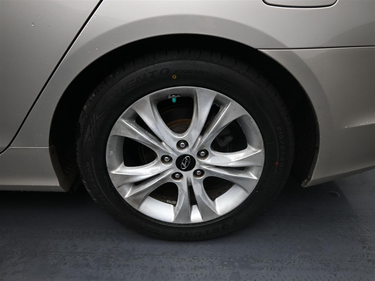 Hyundai Sonata Limited Auto 2011