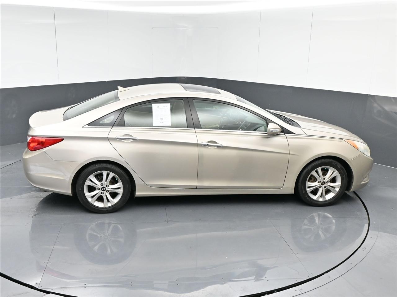 Hyundai Sonata Limited Auto 2011