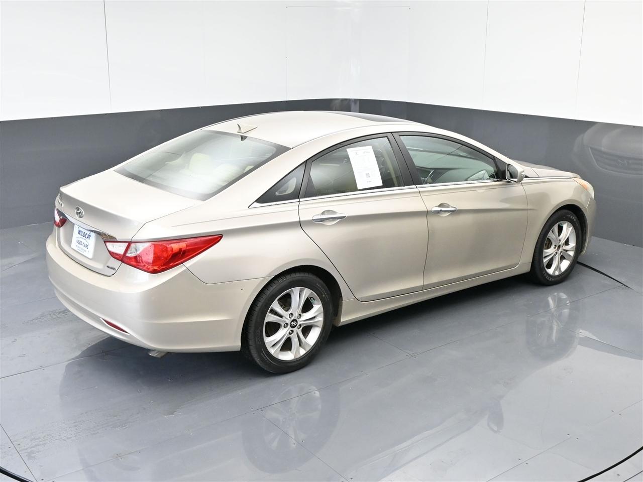 Hyundai Sonata Limited Auto 2011