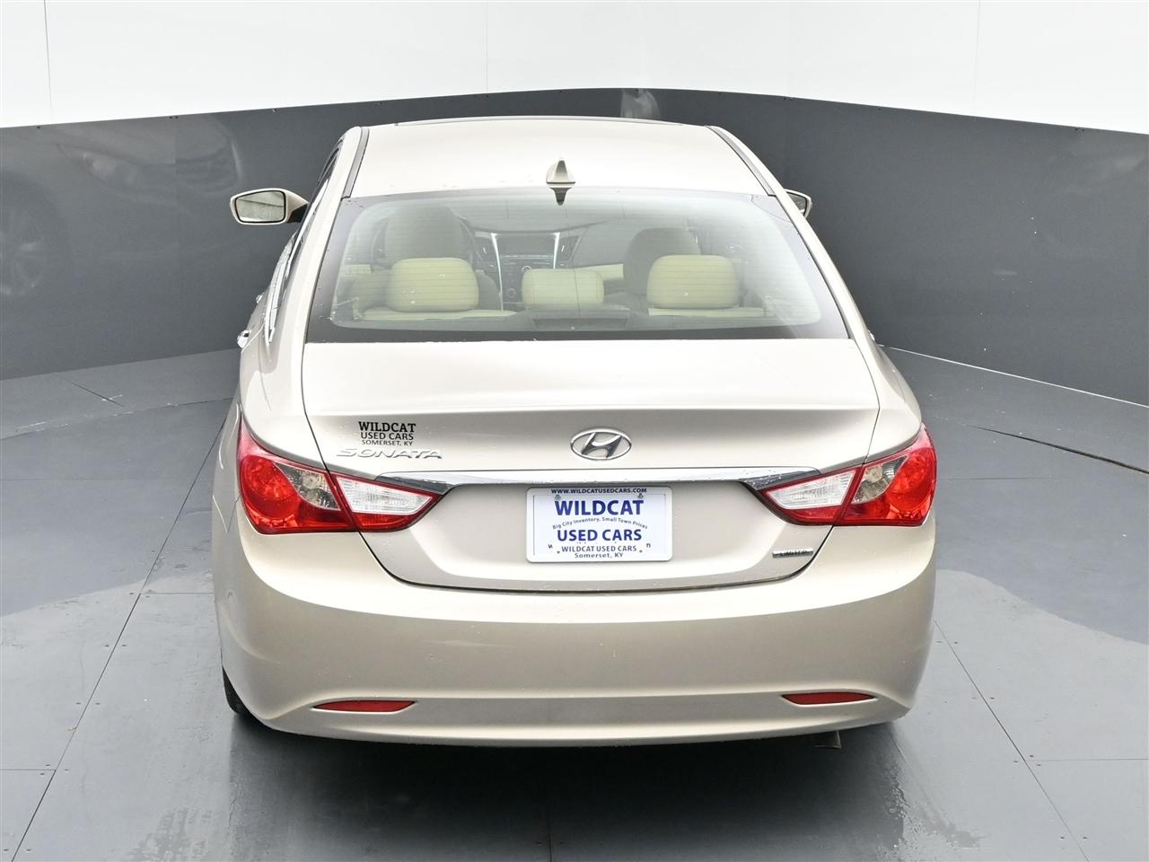 Hyundai Sonata Limited Auto 2011