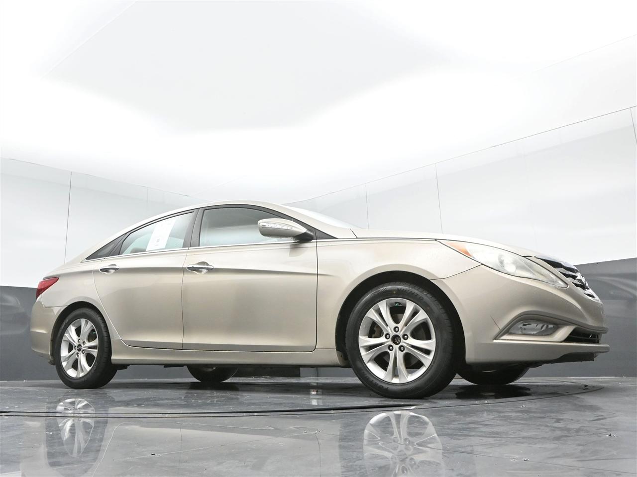 Hyundai Sonata Limited Auto 2011