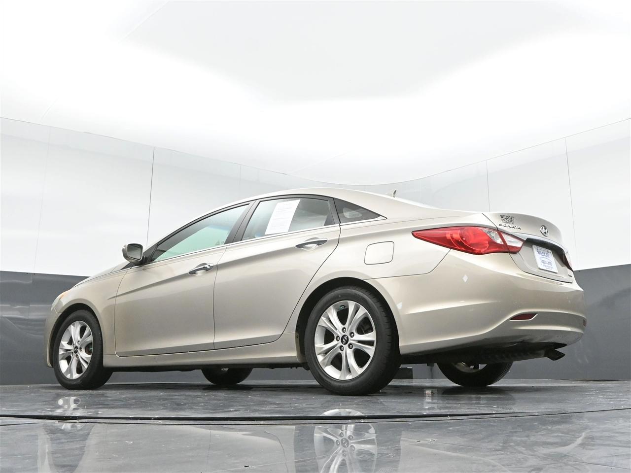 Hyundai Sonata Limited Auto 2011