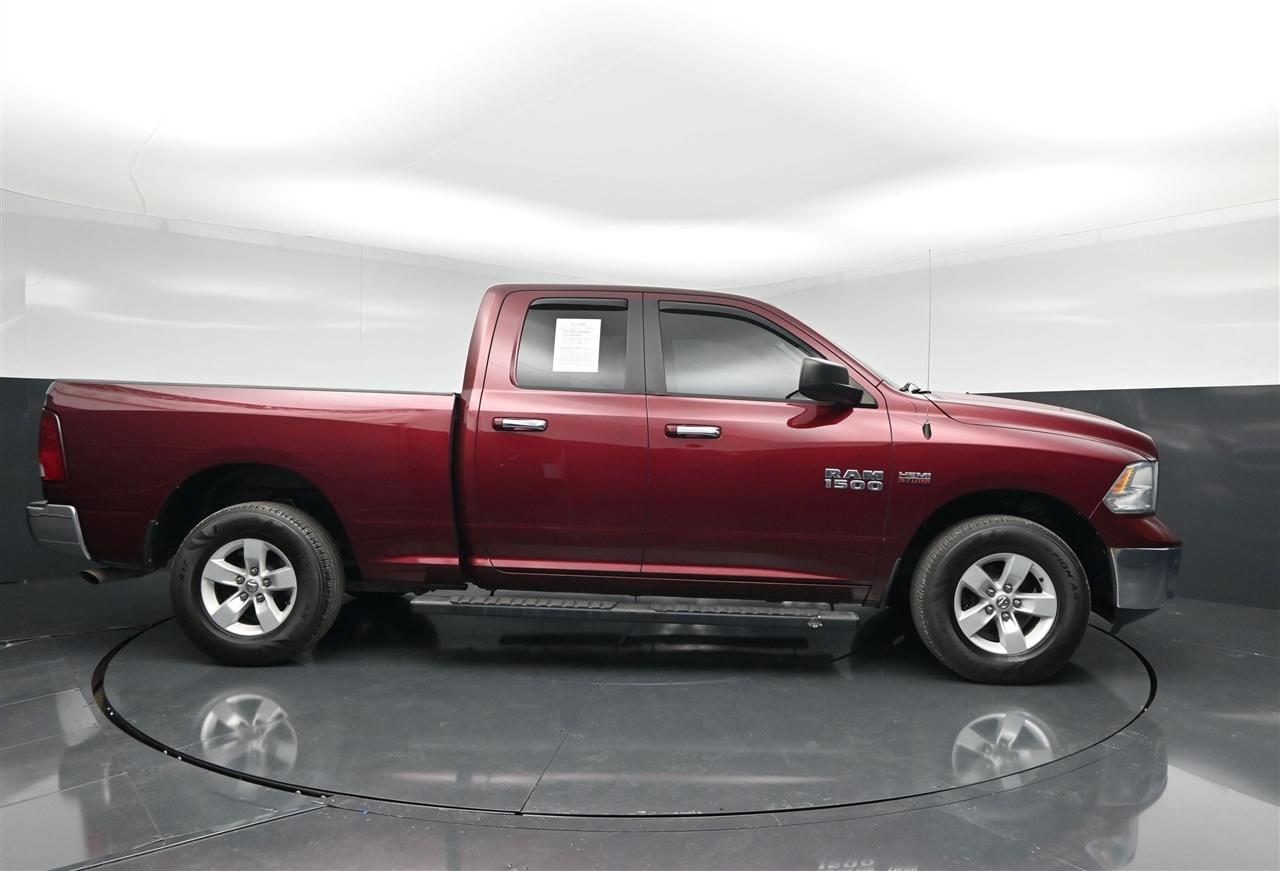 RAM 1500 SLT Quad Cab 4WD 2017