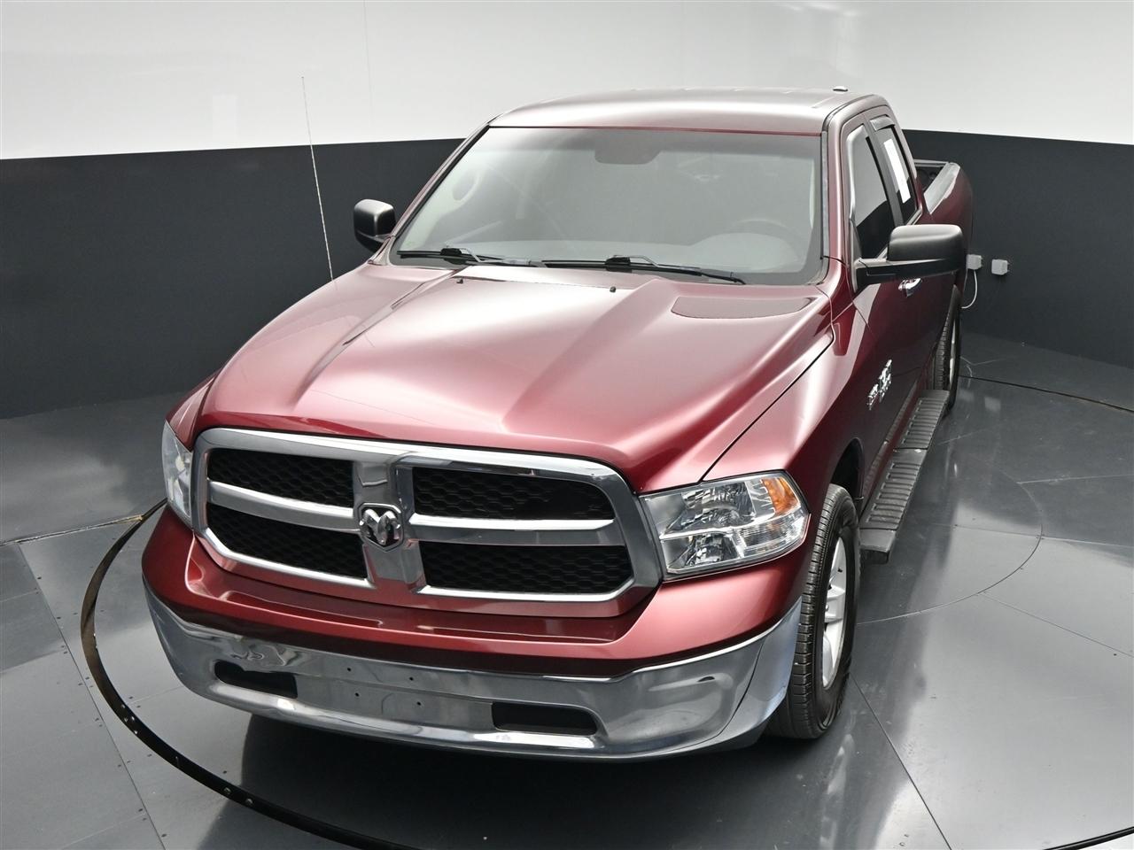 RAM 1500 SLT Quad Cab 4WD 2017