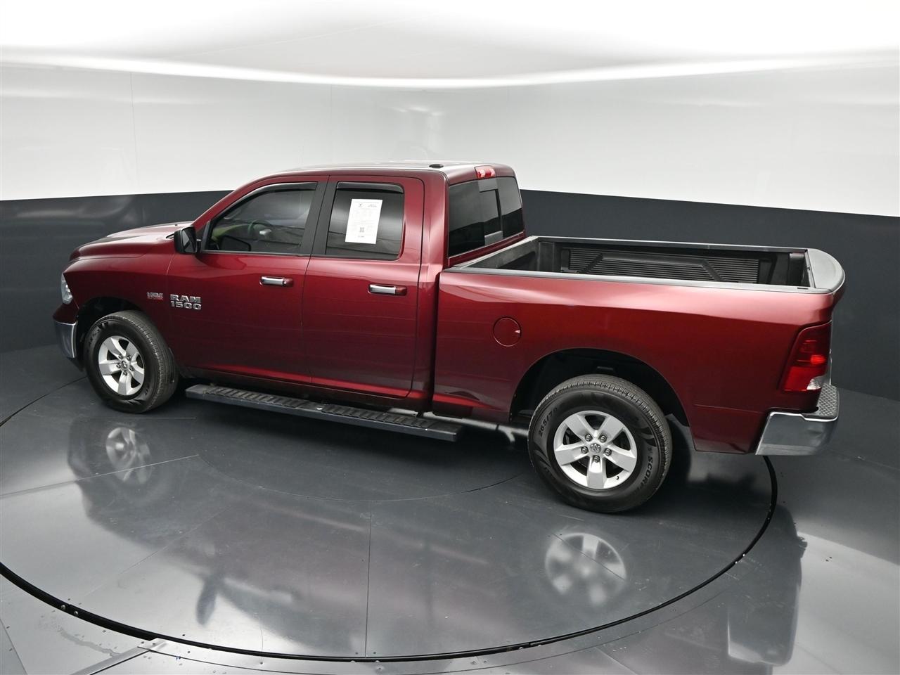 RAM 1500 SLT Quad Cab 4WD 2017