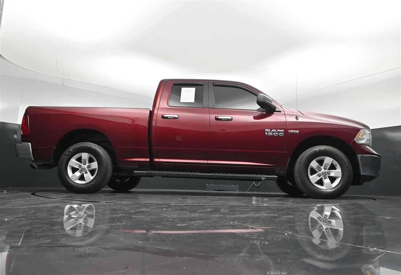 RAM 1500 SLT Quad Cab 4WD 2017