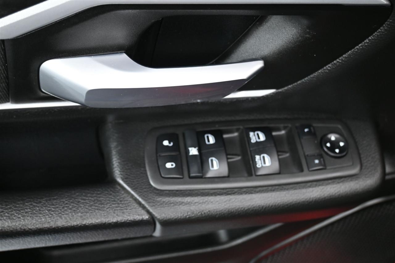 RAM 1500 Big Horn Quad Cab 4WD 2022