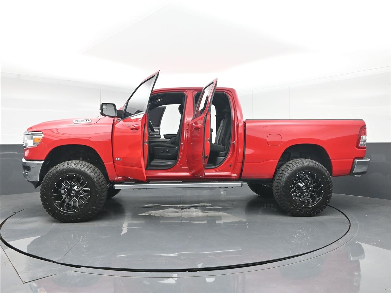RAM 1500 Big Horn Quad Cab 4WD 2022