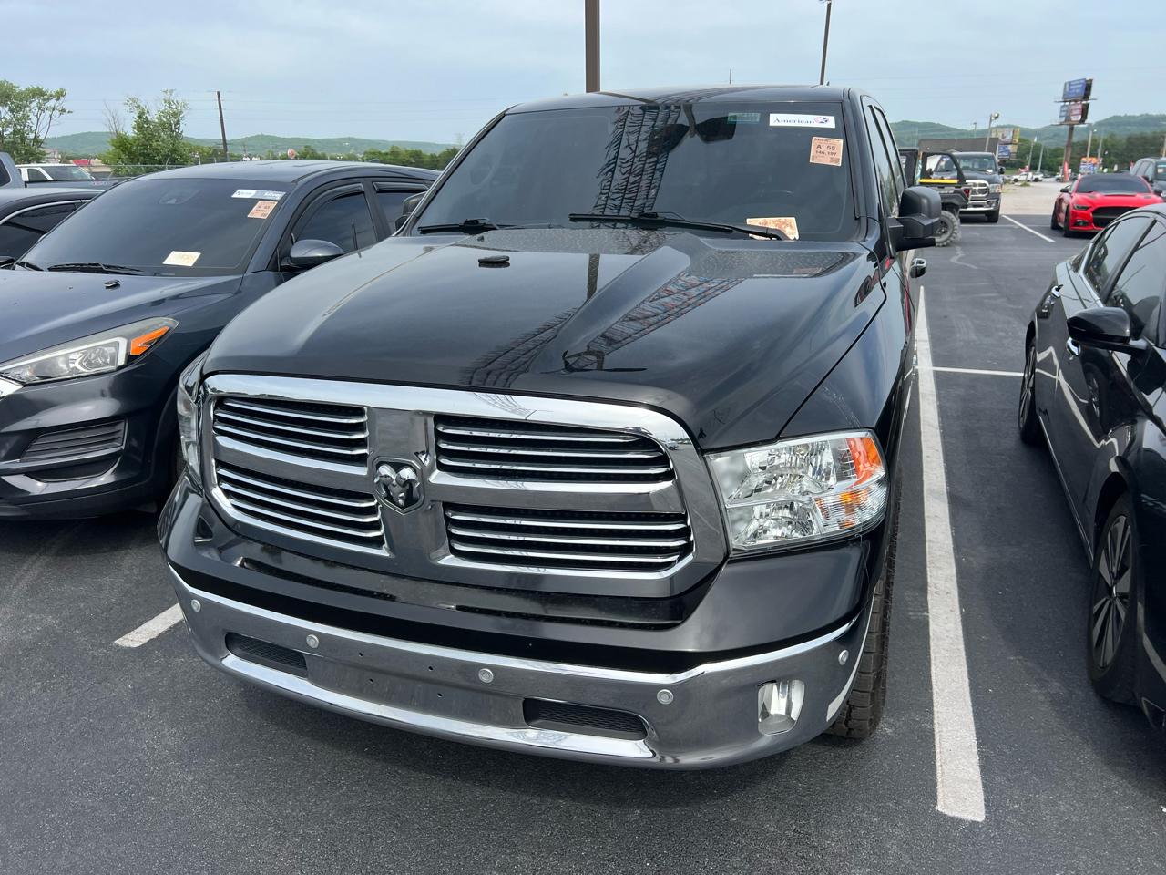 RAM 1500 Classic Tradesman Crew Cab SWB 4WD 2019