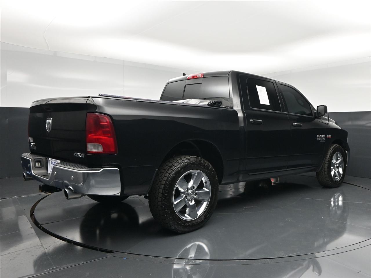 RAM 1500 Classic Tradesman Crew Cab SWB 4WD 2019