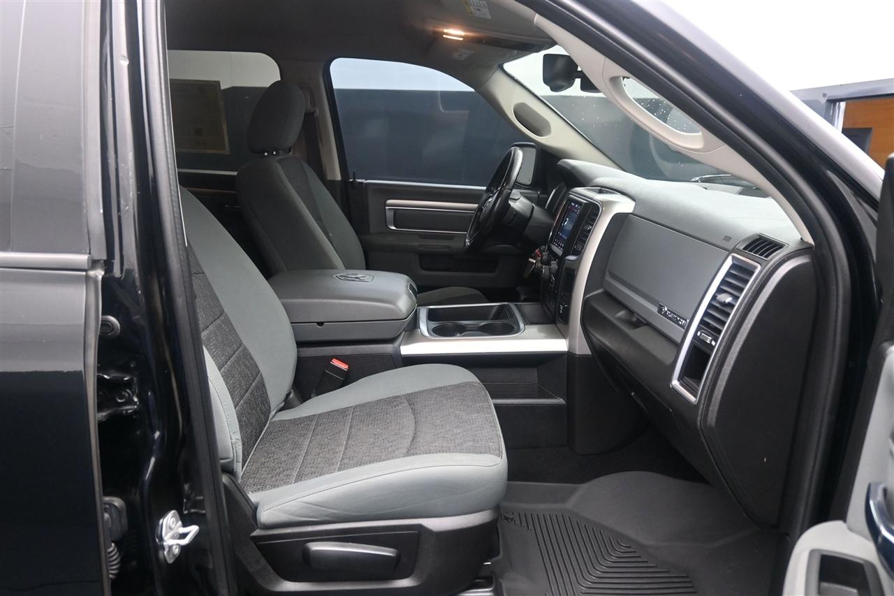 RAM 1500 Classic Tradesman Crew Cab SWB 4WD 2019