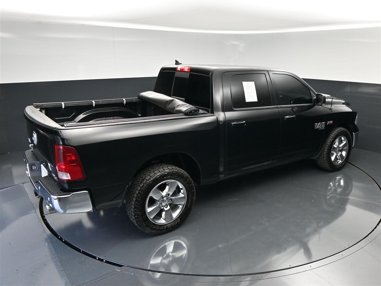 RAM 1500 Classic Tradesman Crew Cab SWB 4WD 2019