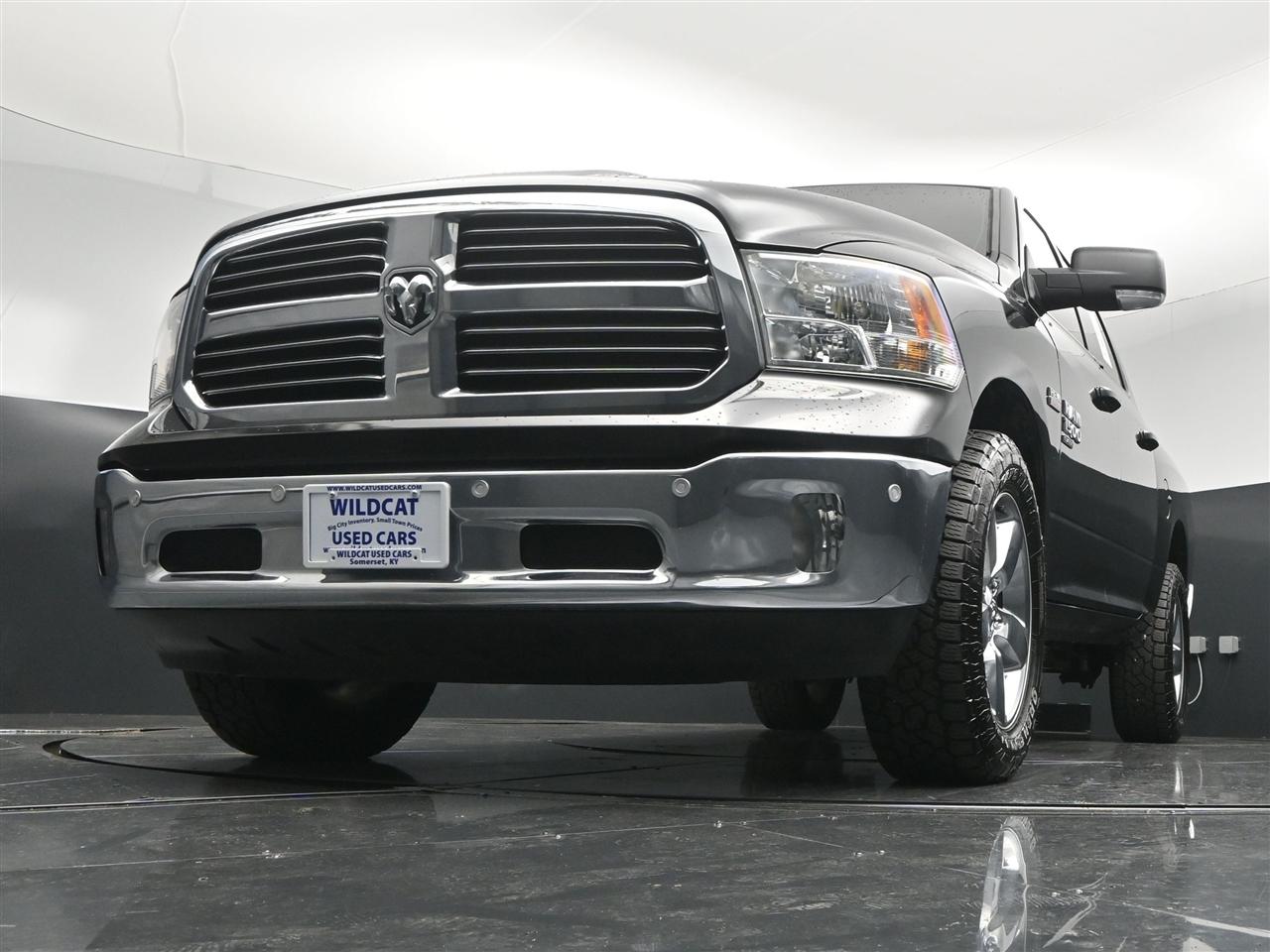 RAM 1500 Classic Tradesman Crew Cab SWB 4WD 2019