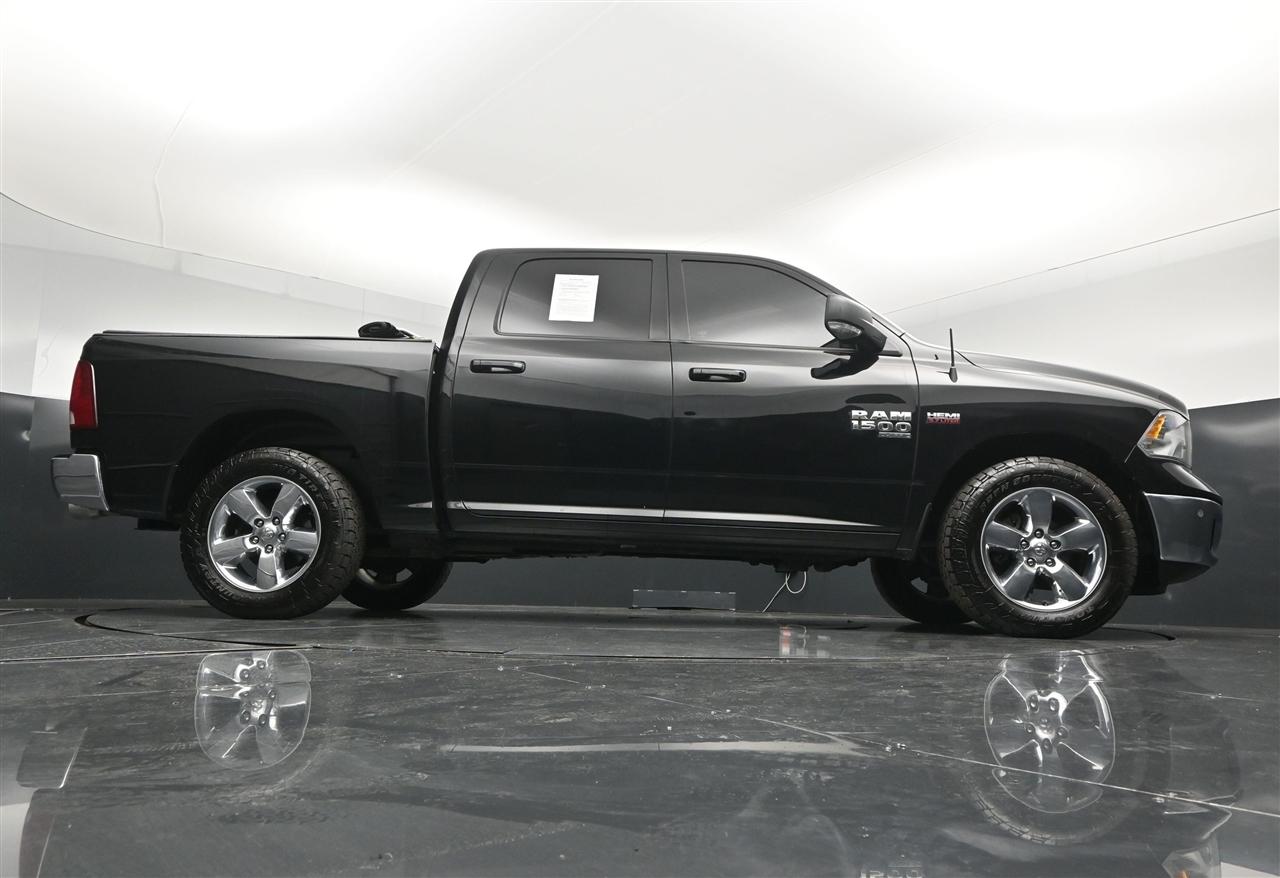 RAM 1500 Classic Tradesman Crew Cab SWB 4WD 2019