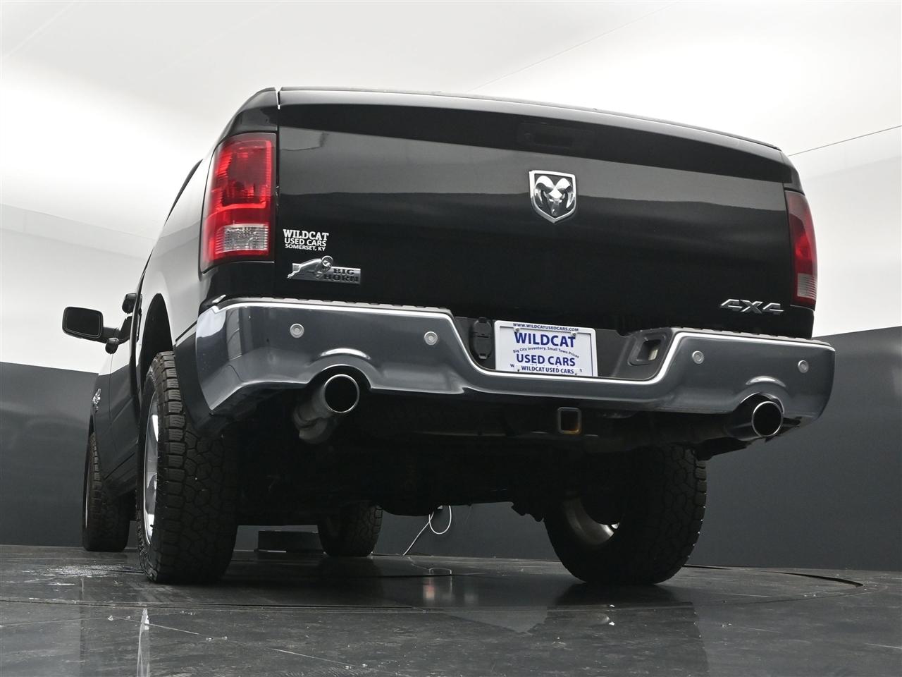 RAM 1500 Classic Tradesman Crew Cab SWB 4WD 2019