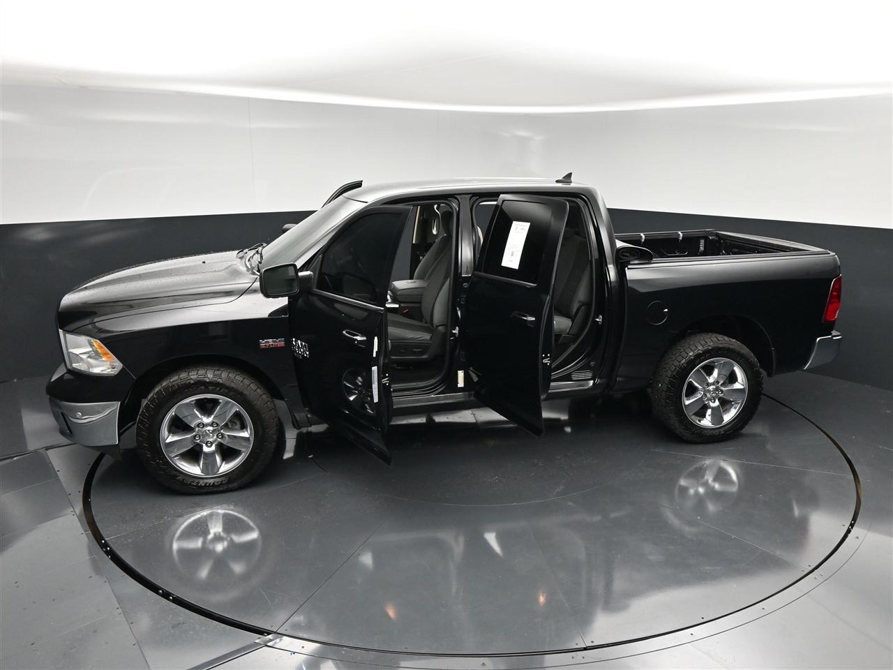 RAM 1500 Classic Tradesman Crew Cab SWB 4WD 2019
