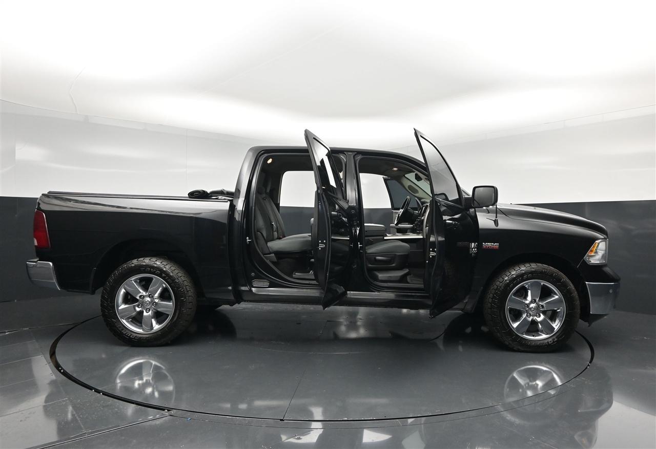 RAM 1500 Classic Tradesman Crew Cab SWB 4WD 2019