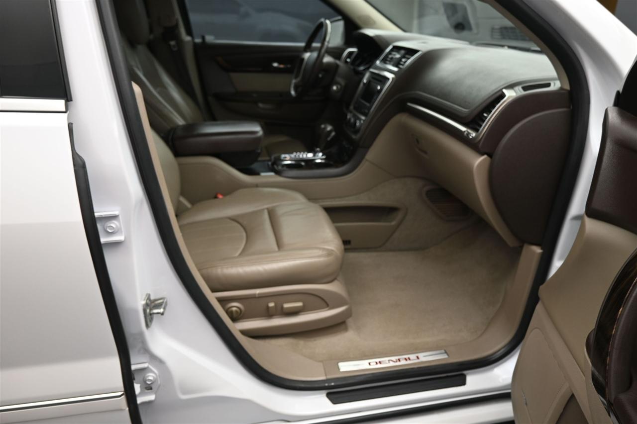 GMC Acadia Denali FWD 2016