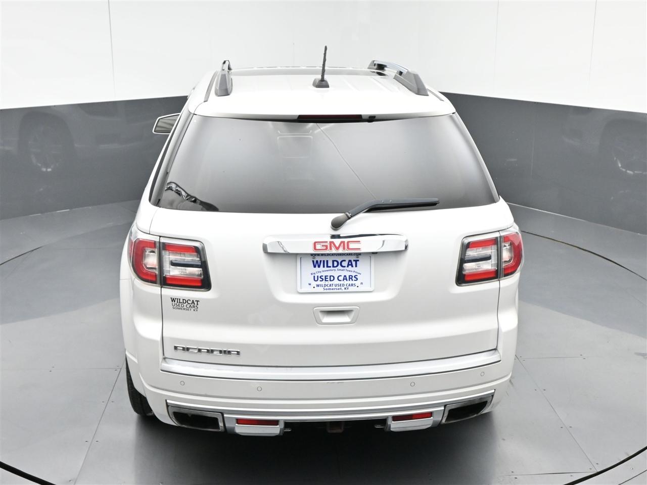 GMC Acadia Denali FWD 2016