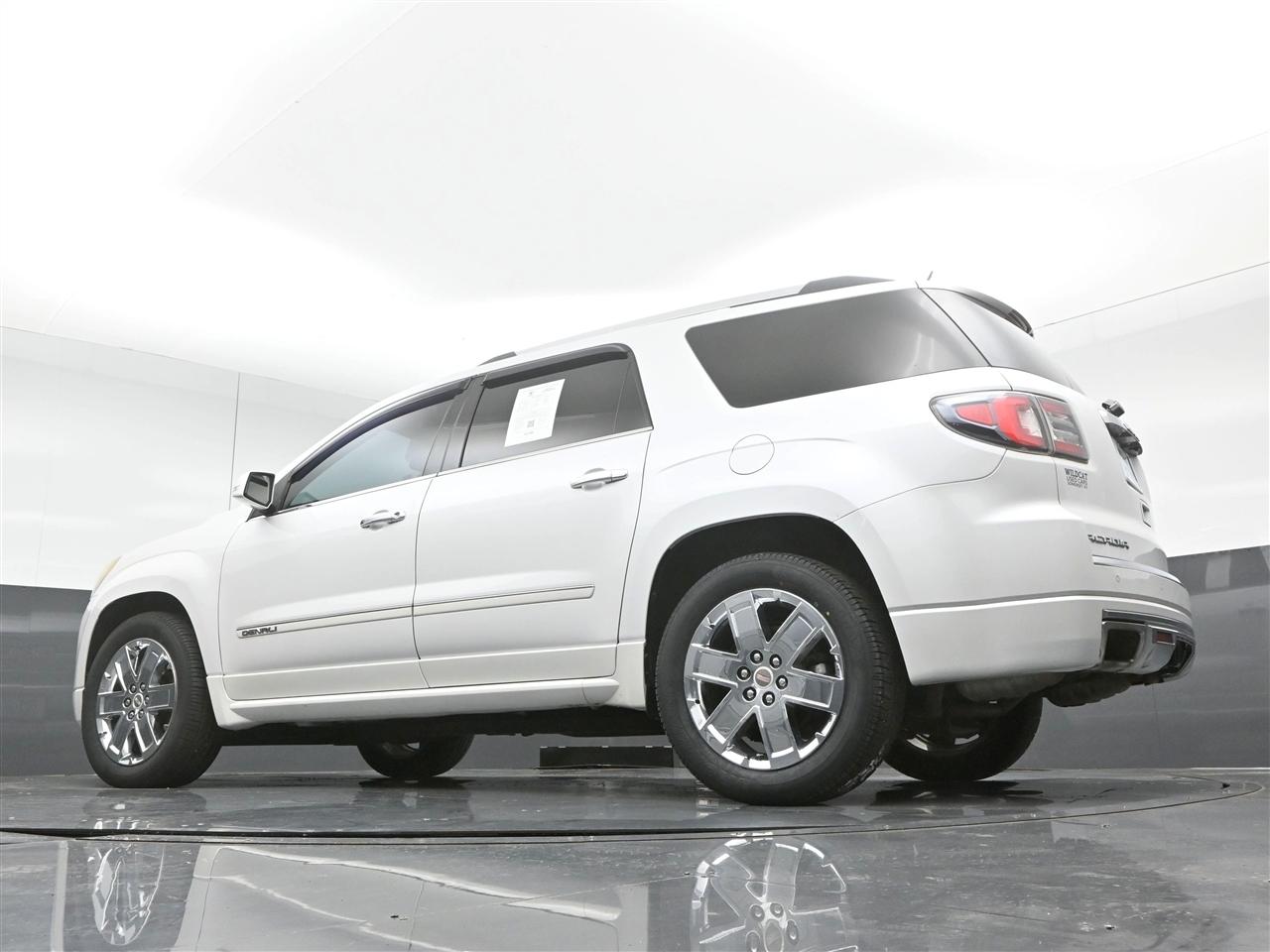 GMC Acadia Denali FWD 2016