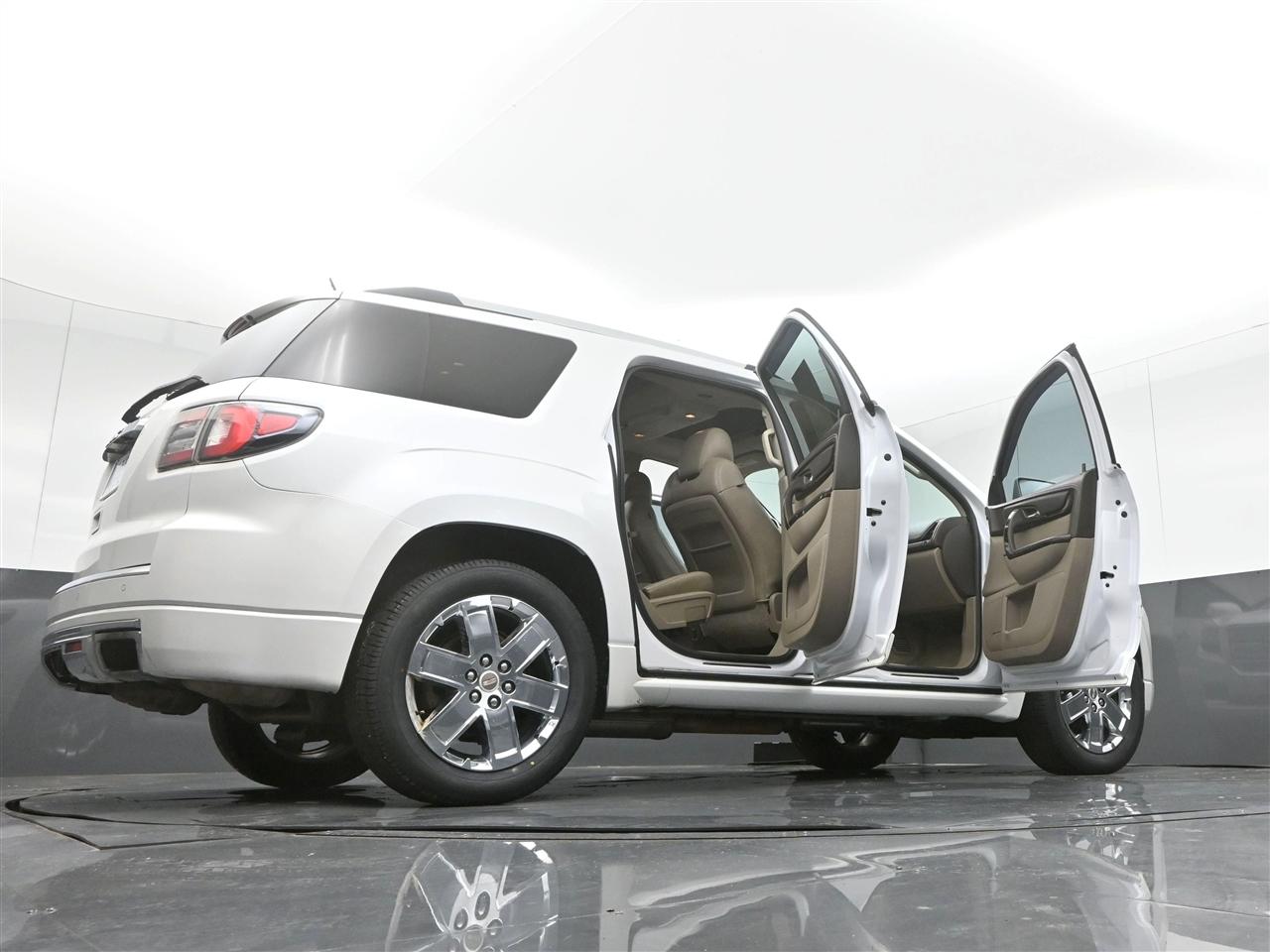 GMC Acadia Denali FWD 2016