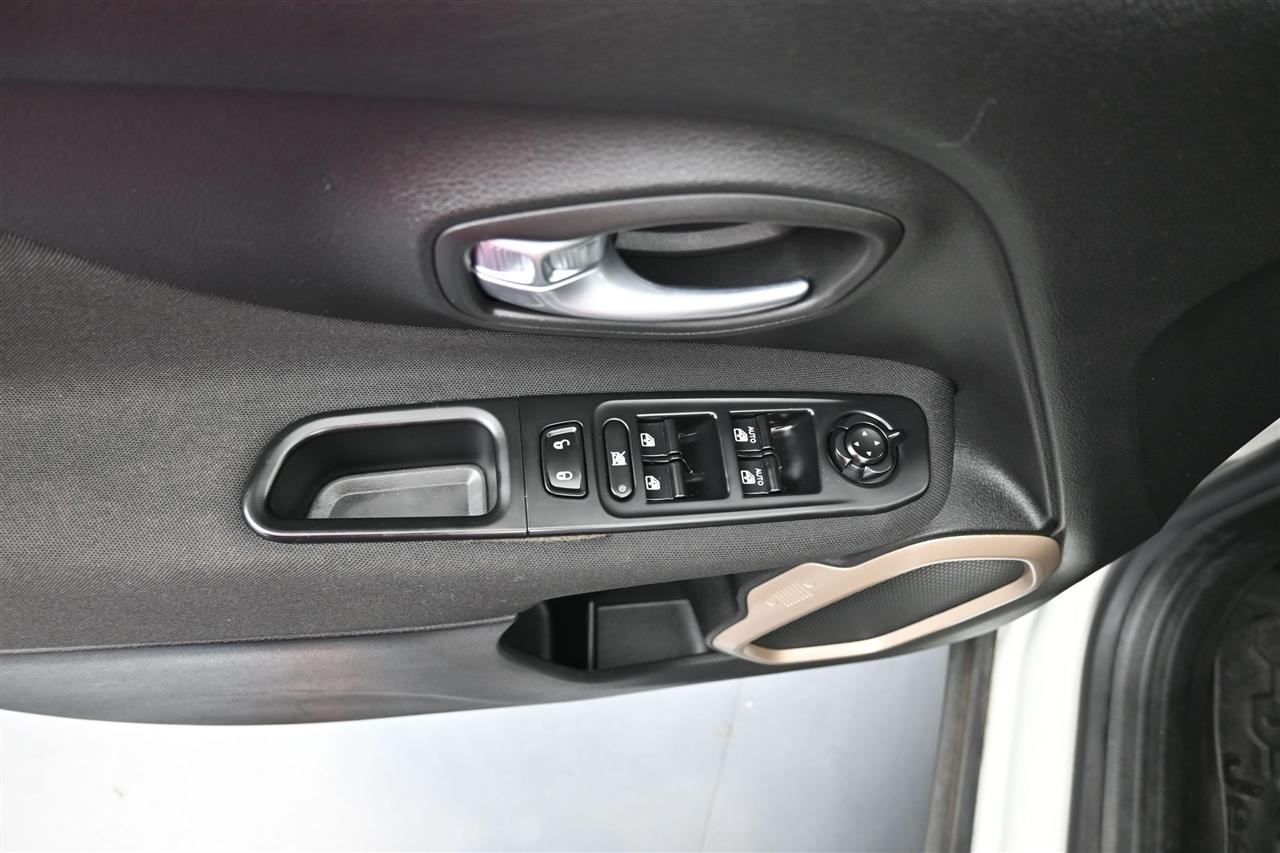 Jeep Renegade Latitude 4WD 2015