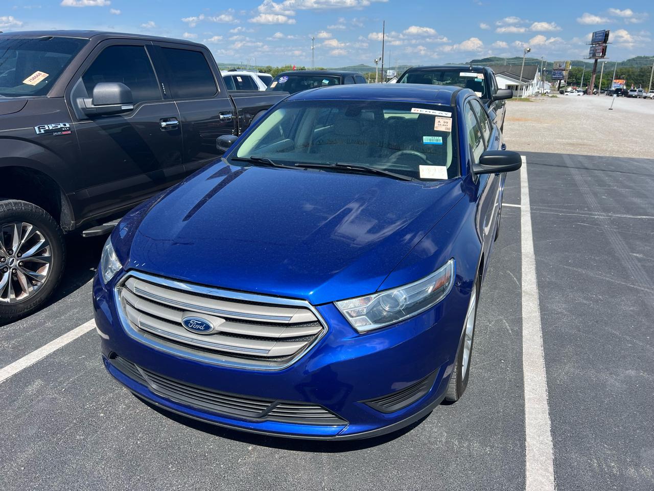 Ford Taurus SE FWD 2015