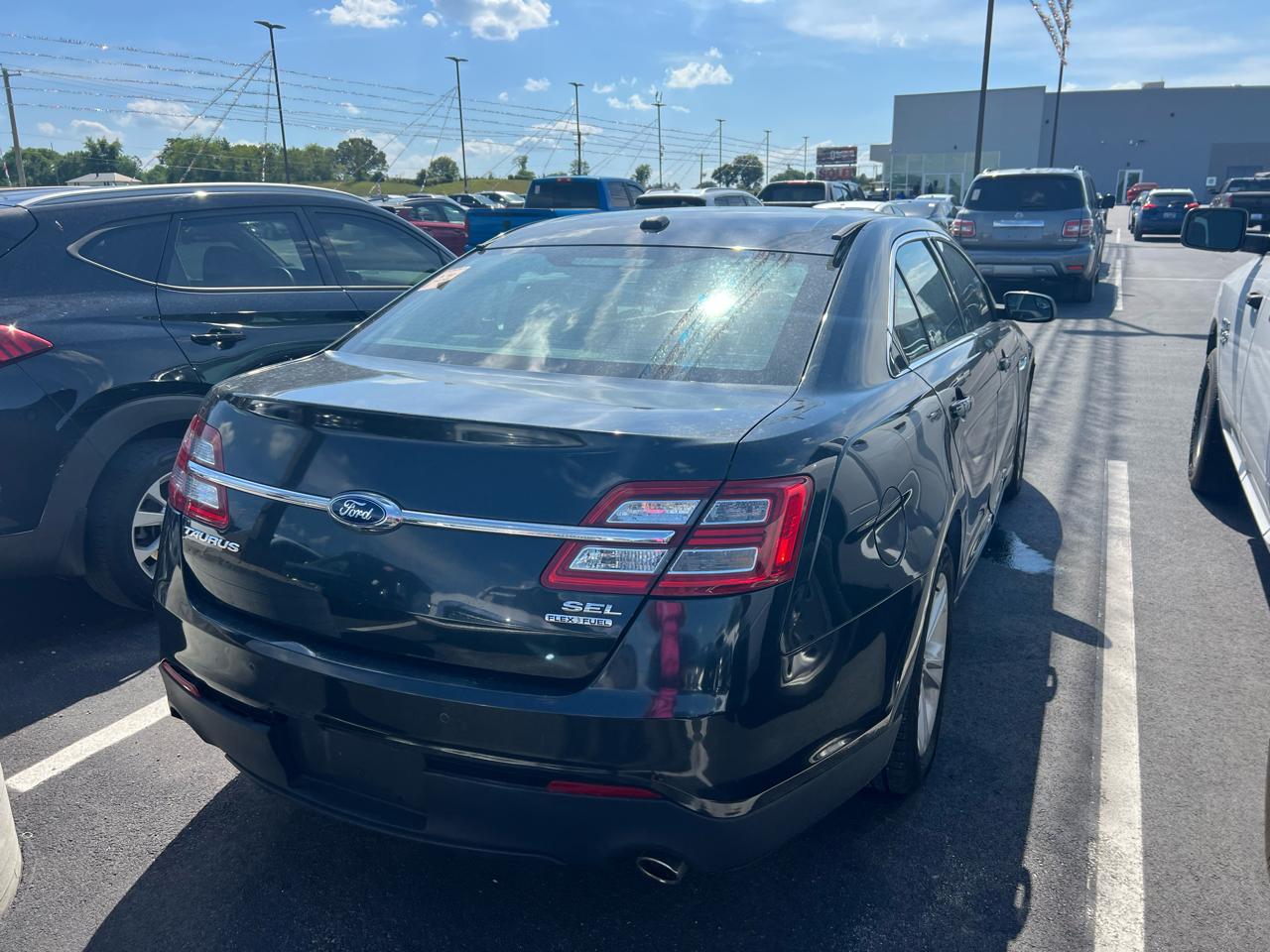 Ford Taurus SEL FWD 2015
