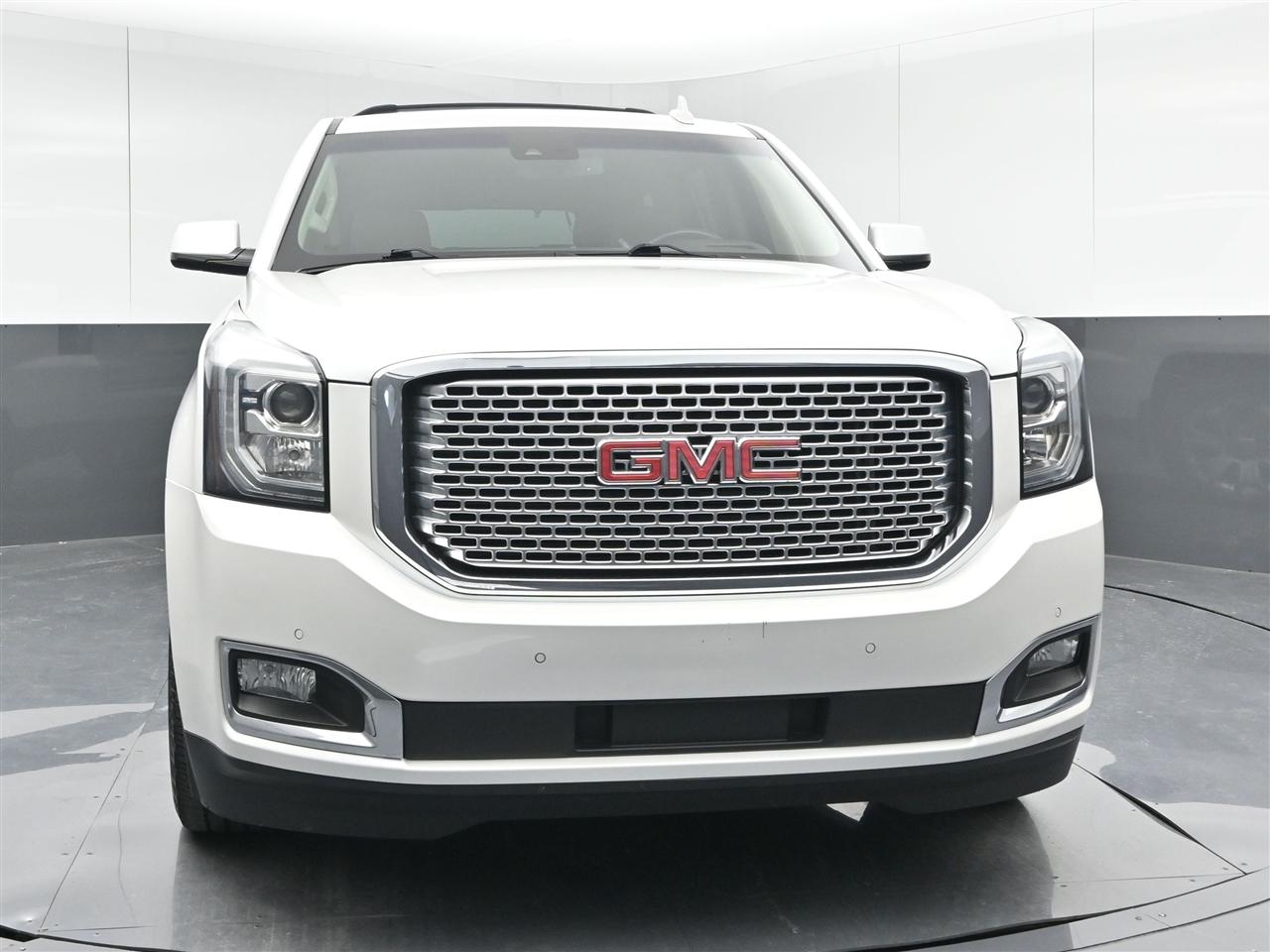 GMC Yukon Denali 4WD 2017