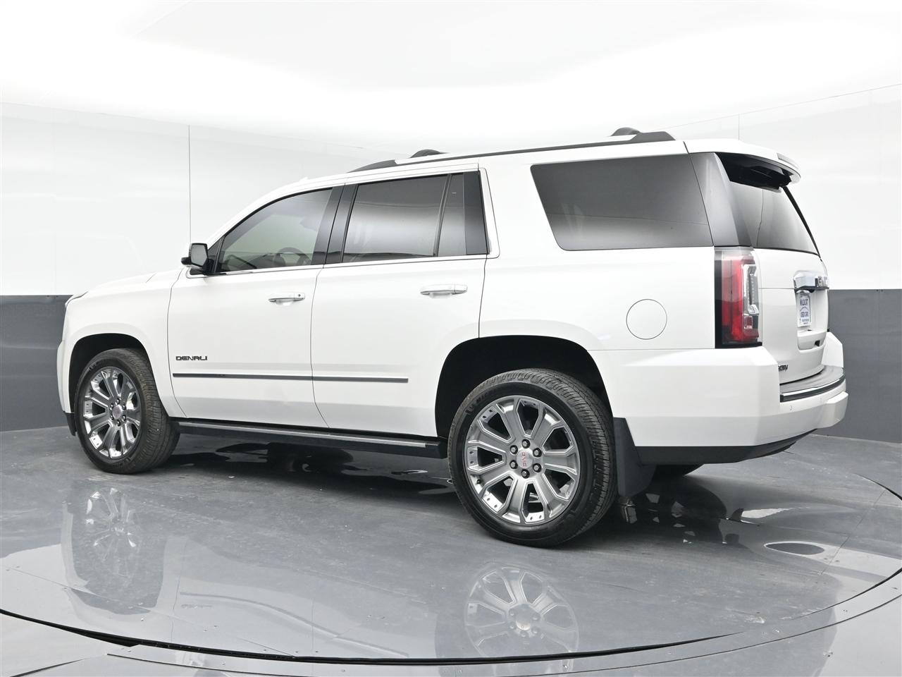 GMC Yukon Denali 4WD 2017