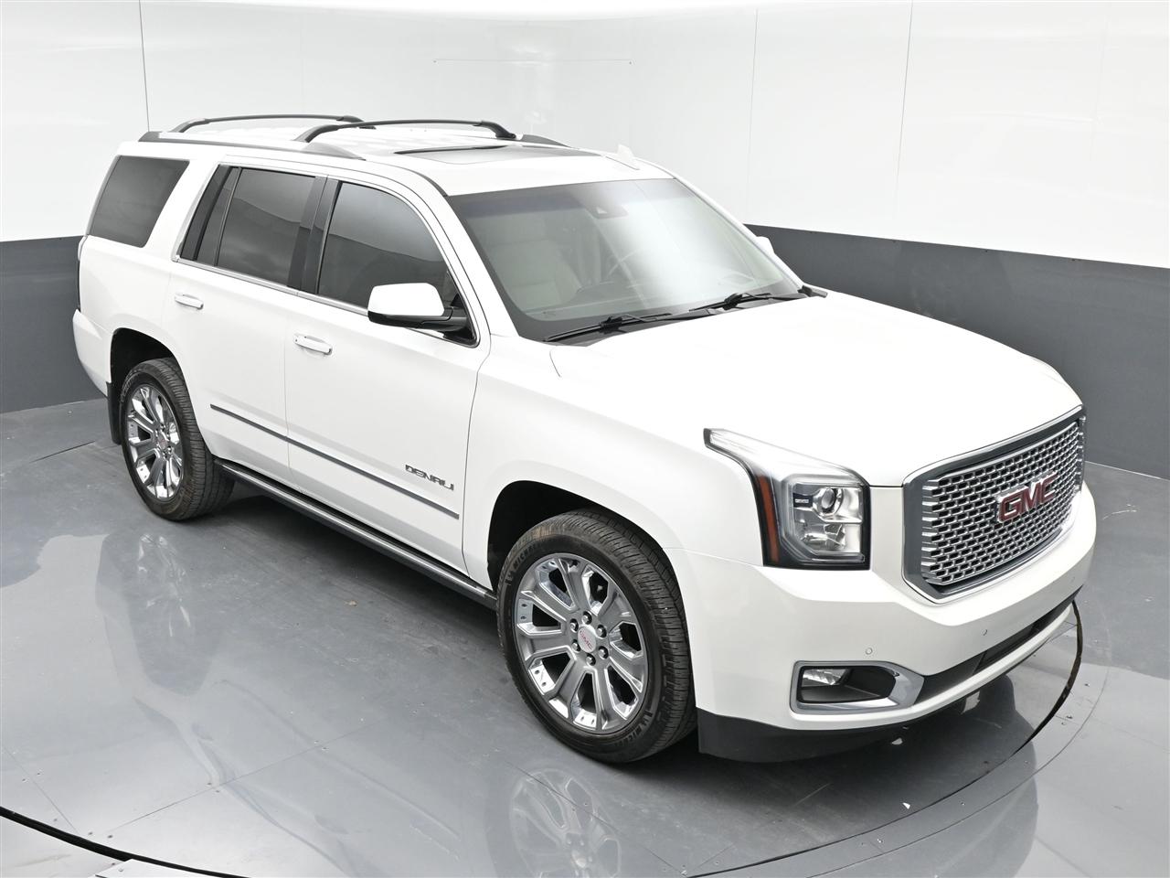 GMC Yukon Denali 4WD 2017
