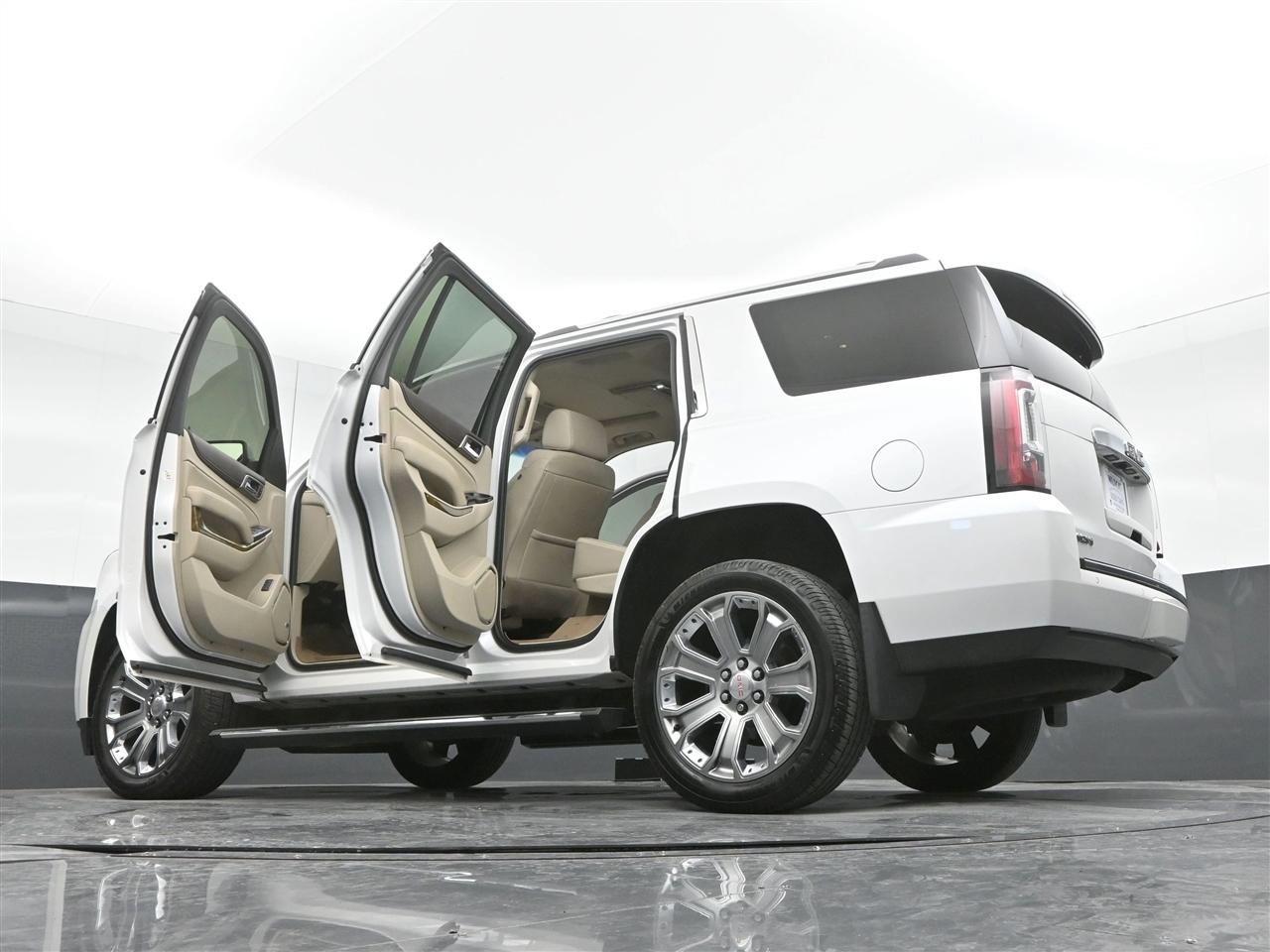 GMC Yukon Denali 4WD 2017