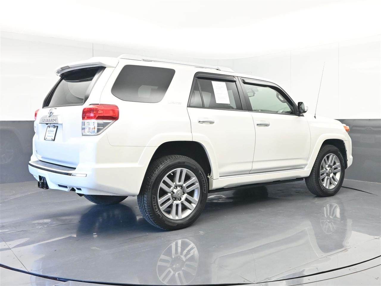 Toyota 4Runner Limited 4WD V6 2013