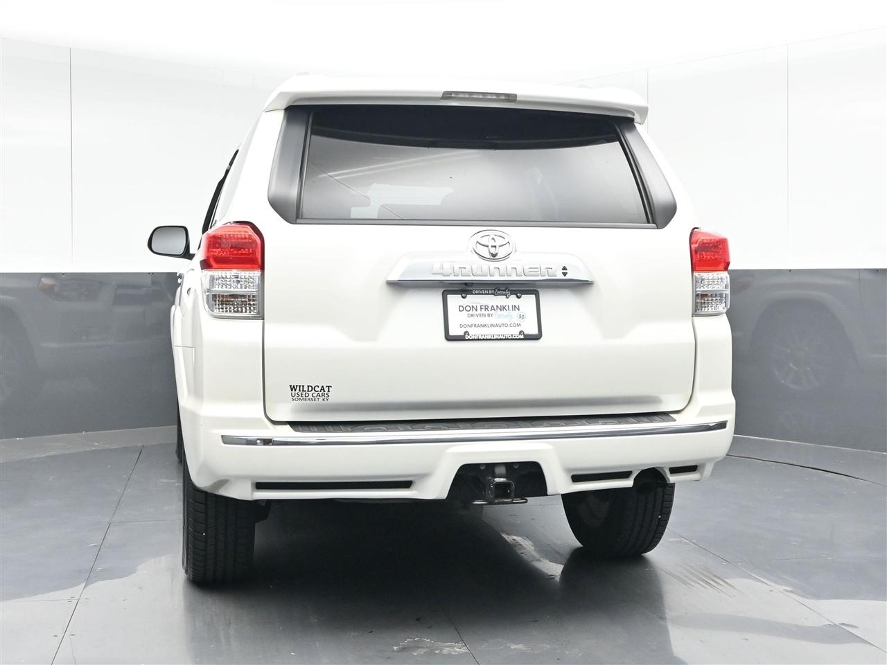 Toyota 4Runner Limited 4WD V6 2013
