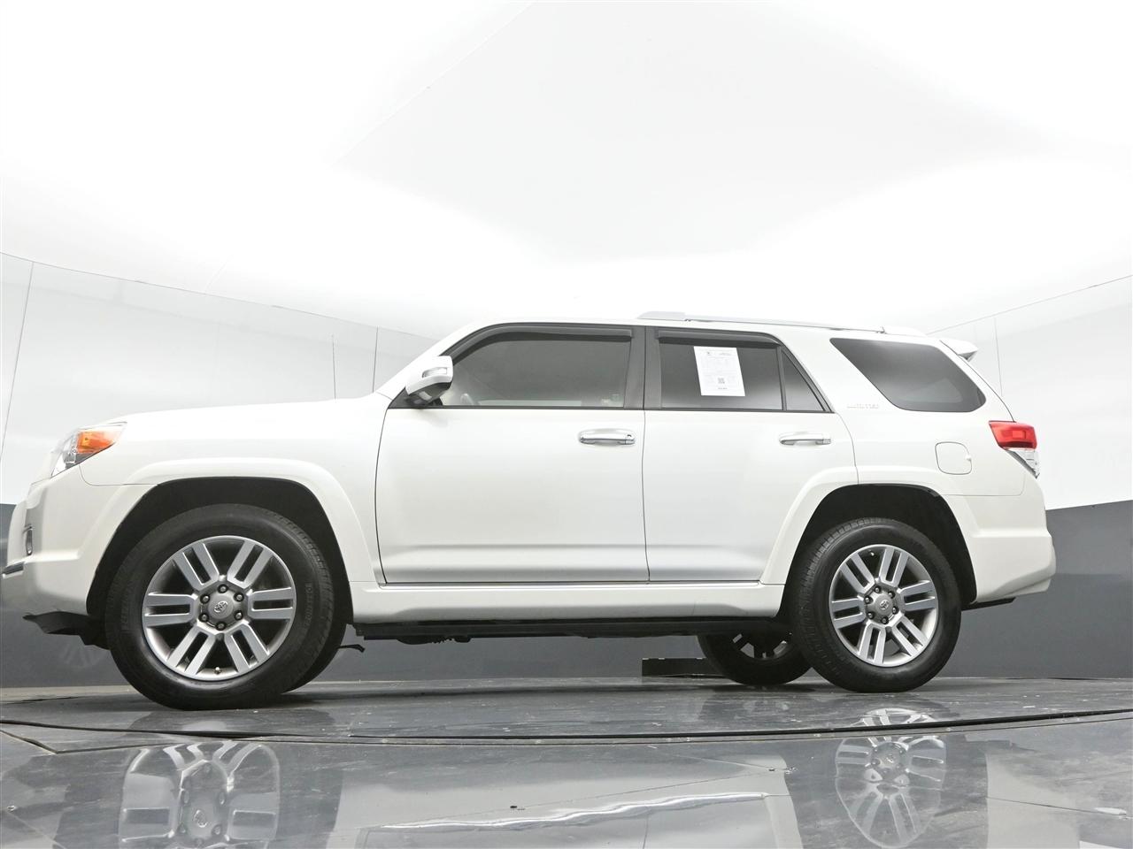 Toyota 4Runner Limited 4WD V6 2013