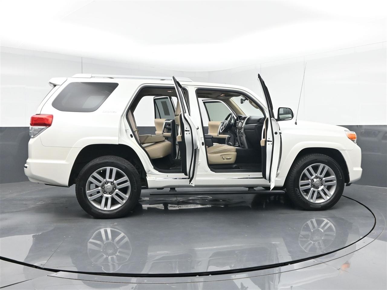 Toyota 4Runner Limited 4WD V6 2013