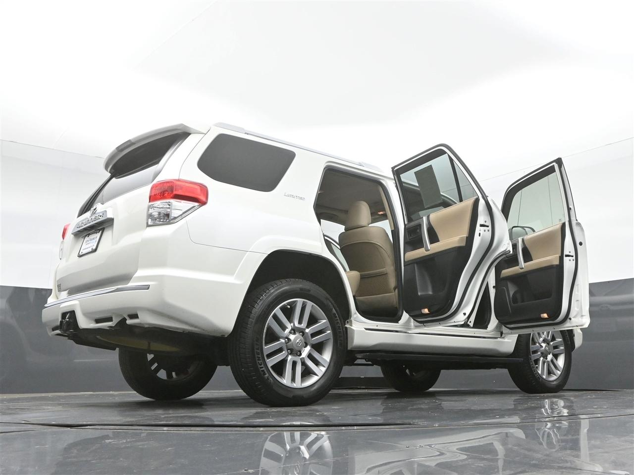 Toyota 4Runner Limited 4WD V6 2013